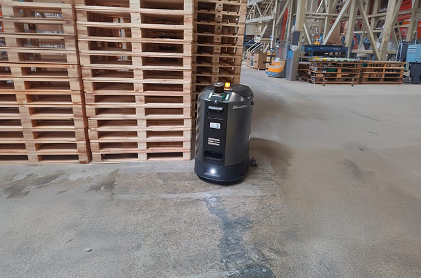 Robot Cleanobot en environnement industriel 2